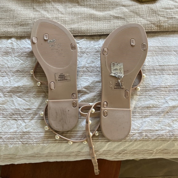 Pearl jelly like sandals - Picture 3 of 4